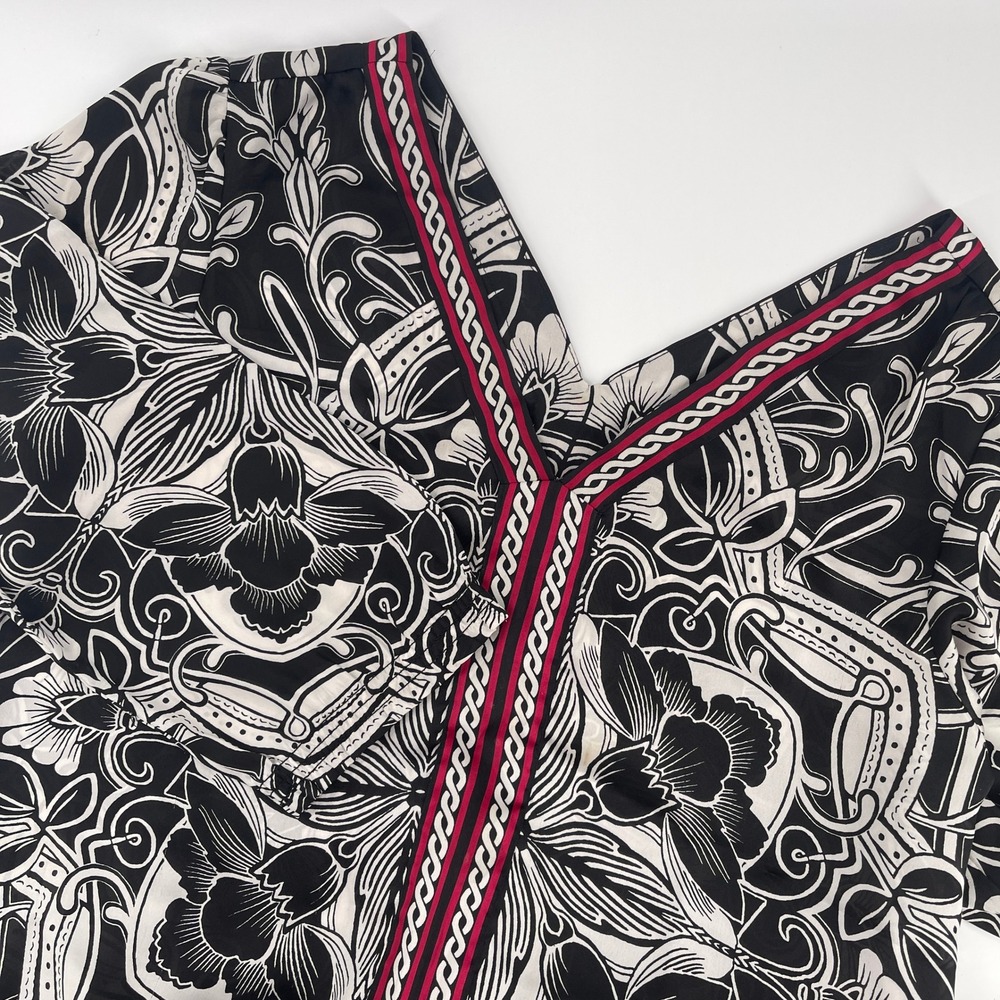 White House Black Market Floral Print Blouse‎ with Red Trim Detail Size 6